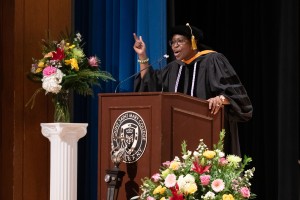 Master’s Degree Commencement speaker Maxine E. Lindsay-Shillingford ’98 MSN ’23, Chief Nurse Manager within the Department of Veterans Affairs, told Mount Saint Mary College graduates that they must challenge themselves to grow and thrive.